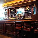 Lakeside Manor 3*