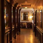 ホテル Lakeside Manor 3*