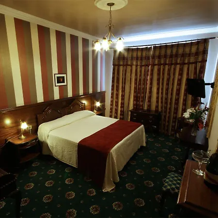 Szálloda Lakeside Manor 3*