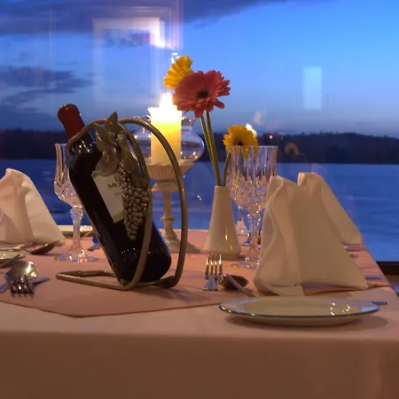 Lakeside Manor Szálloda Virginia