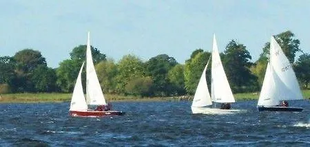 Lakeside Manor Szálloda Virginia