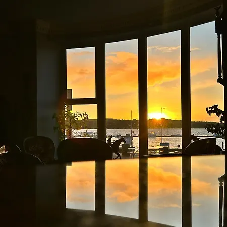 Lakeside Manor 3* Virginia