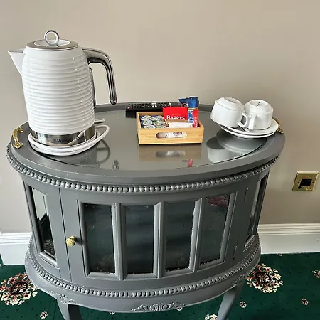 Szálloda Lakeside Manor 3*