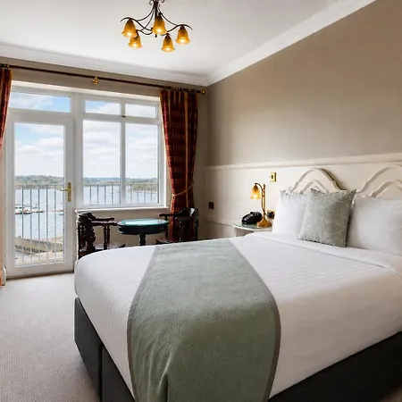 Hotel Lakeside Manor 3*