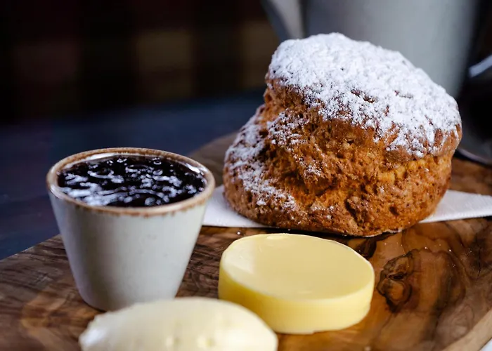 Lakeside Manor מלון