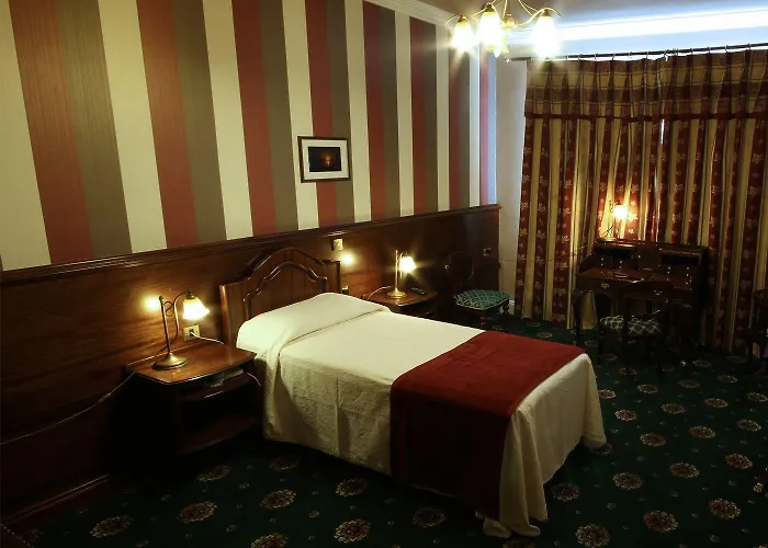 Hotel Lakeside Manor